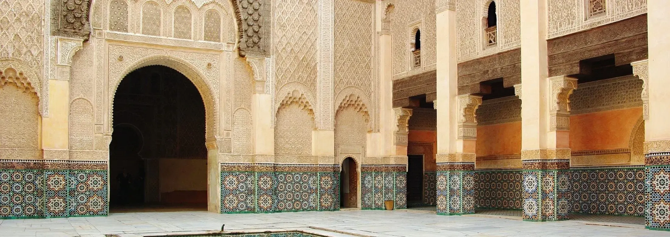 Cour d’une médersa marocaine